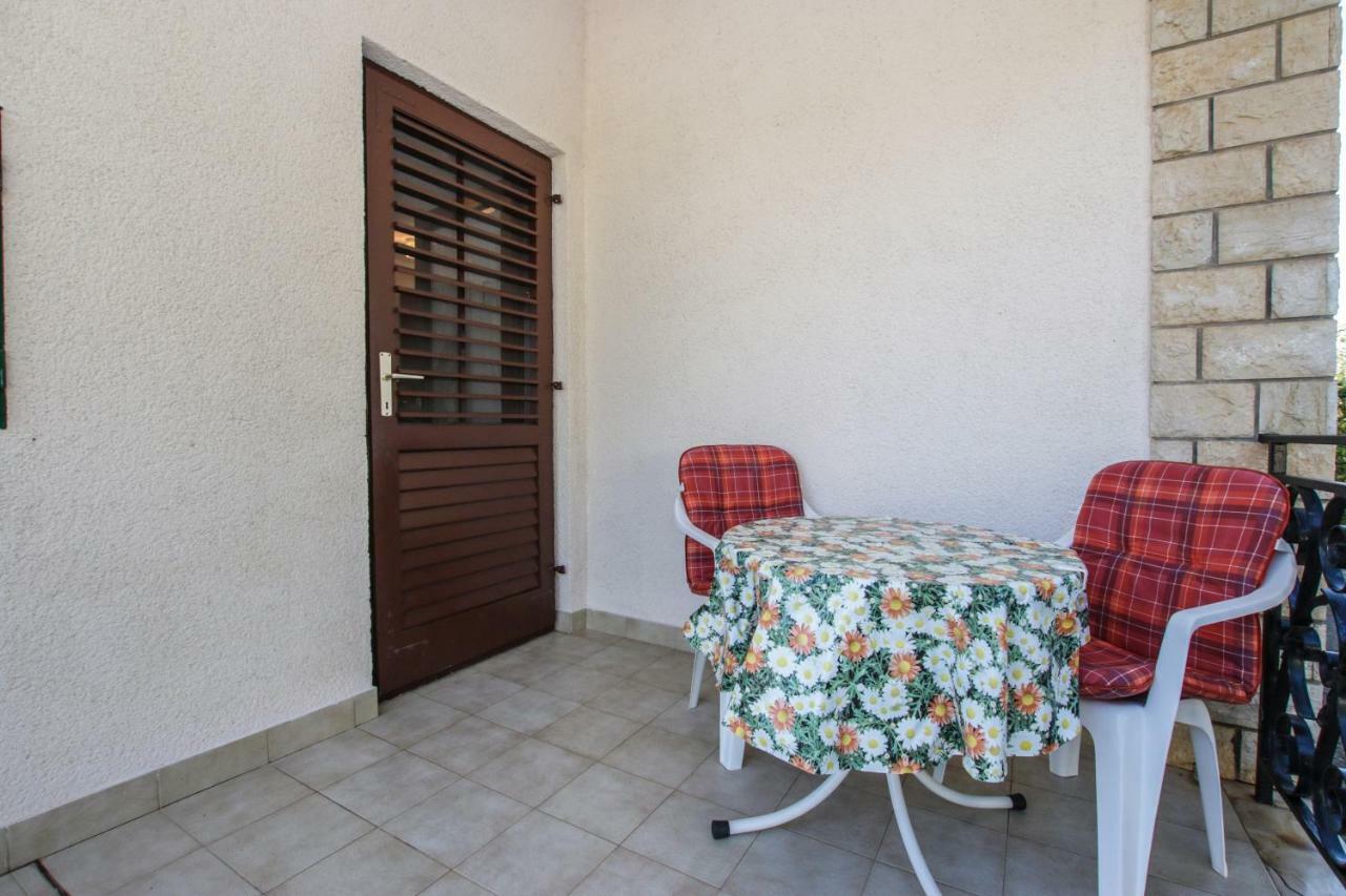 Apartmani Janja Porec Bagian luar foto