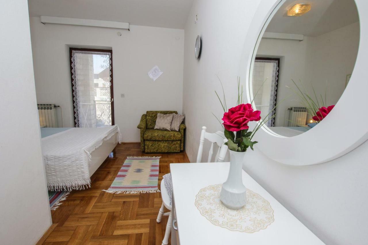 Apartmani Janja Porec Bagian luar foto