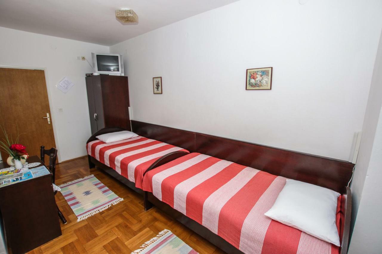 Apartmani Janja Porec Bagian luar foto